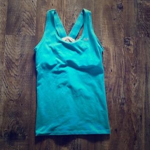 Under armour built in sports bra tank medium